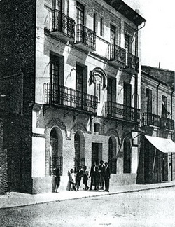 Proyecto de vivienda en el Arrabal de Ávila (fachada principal) Leopoldo Torres Balbás. 11 junio 1920, Fotografía de la fachada principal, 1921